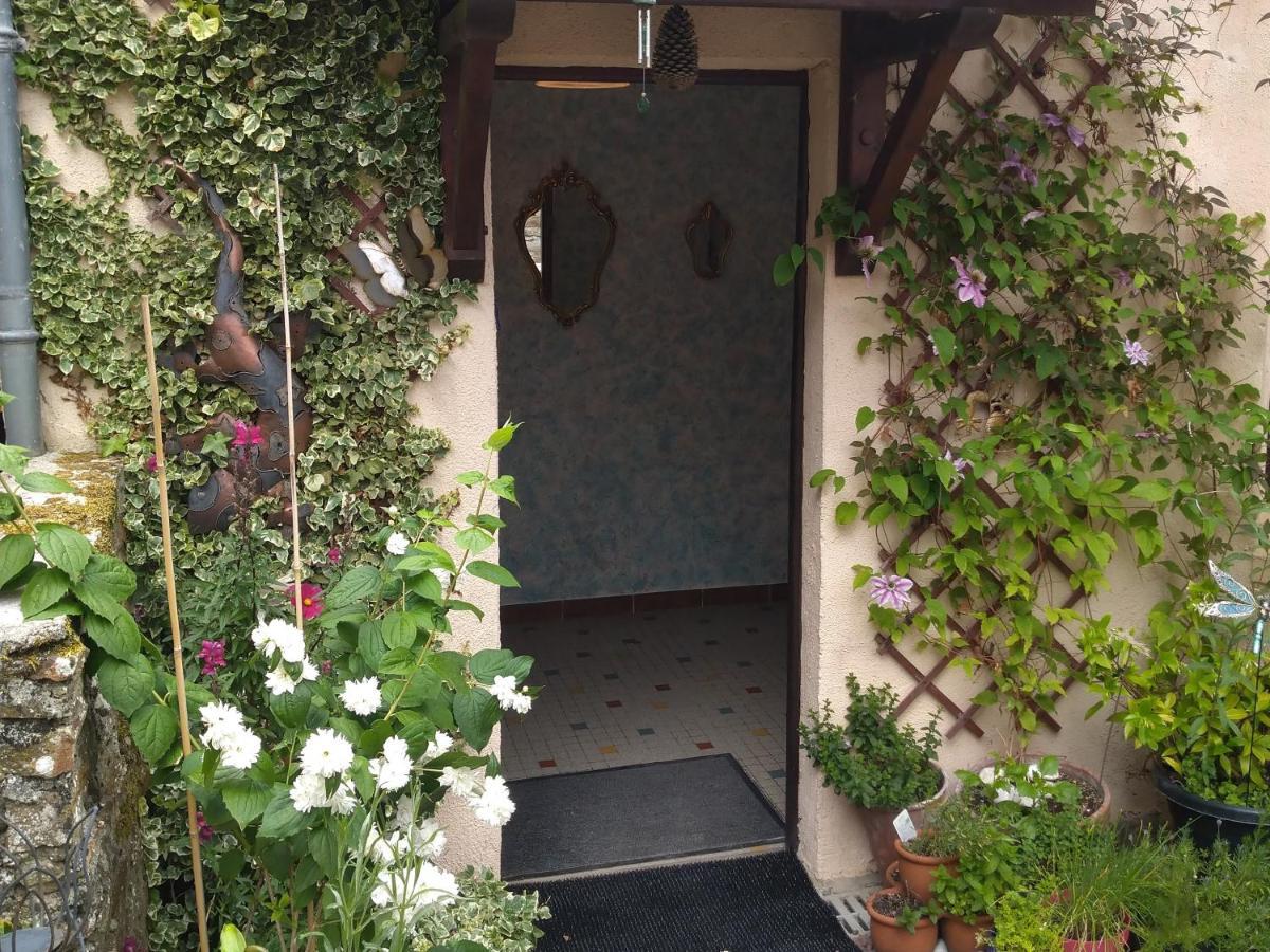 Le Figuier La Foret-Auvray Exterior foto